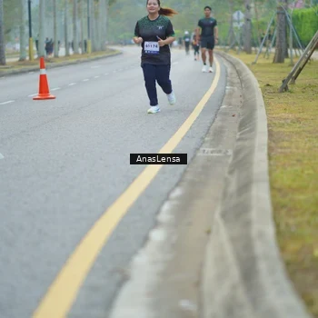 Runner Photo 8160693