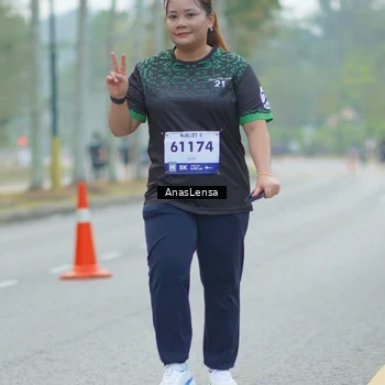 Runner Photo 8160701