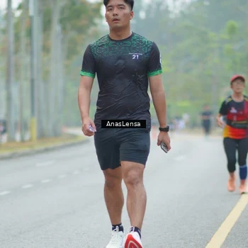 Runner Photo 8160764