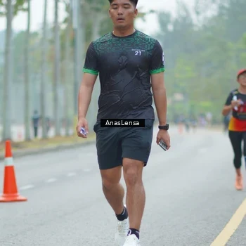 Runner Photo 8160766