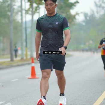 Runner Photo 8160778
