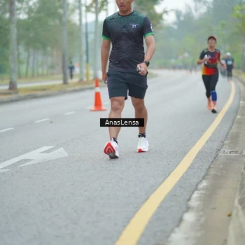 Runner Photo 8160779