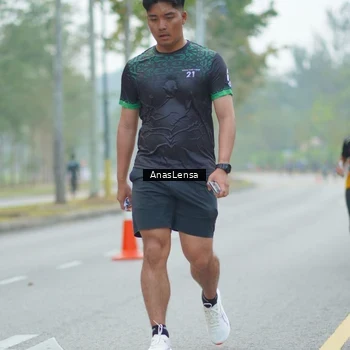 Runner Photo 8160782