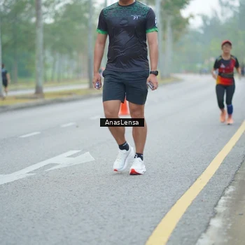 Runner Photo 8160788