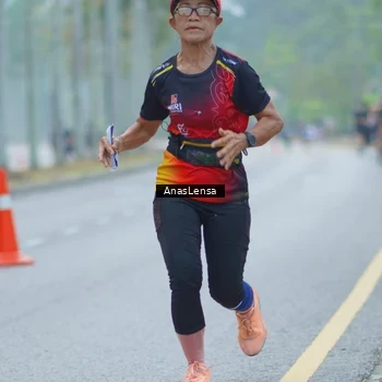 Runner Photo 8160802