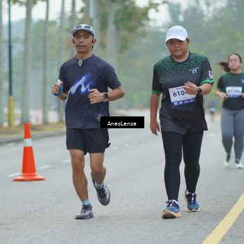 Runner Photo 8160824