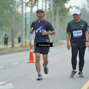 Runner Photo 8160844