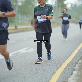 Runner Photo 8160845