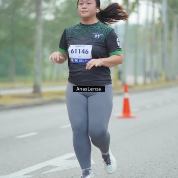 Runner Photo 8160859