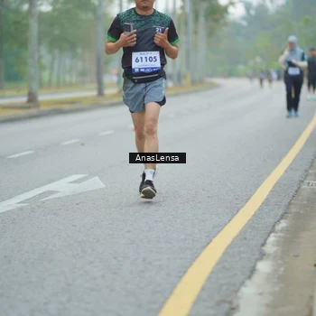 Runner Photo 8160885
