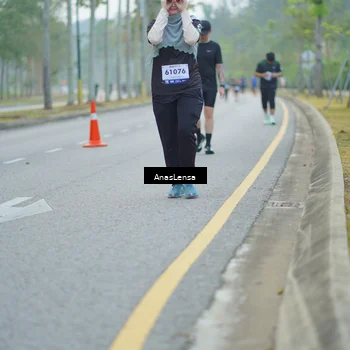 Runner Photo 8160924