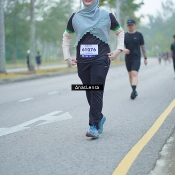 Runner Photo 8160952