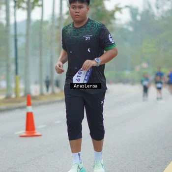 Runner Photo 8161086