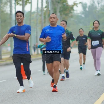 Runner Photo 8161206