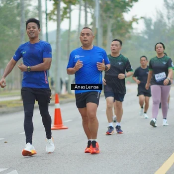 Runner Photo 8161210