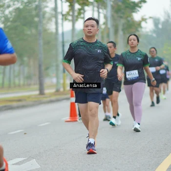 Runner Photo 8161238