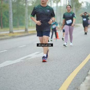 Runner Photo 8161240