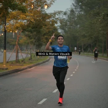 Runner Photo 8161404
