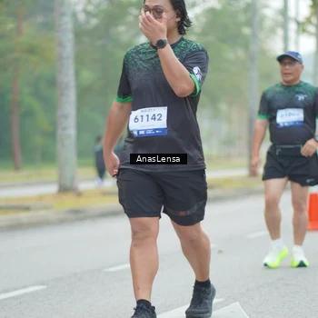Runner Photo 8161534
