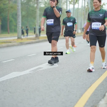Runner Photo 8161576