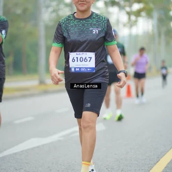 Runner Photo 8161579
