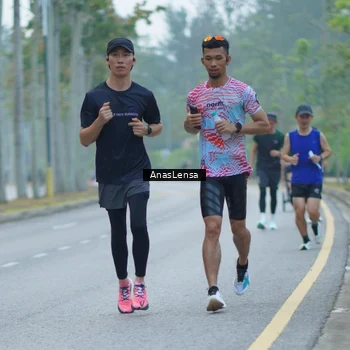 Runner Photo 8161871