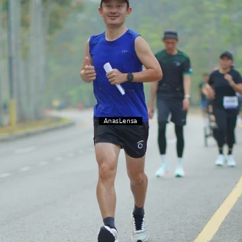 Runner Photo 8161971