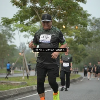 Runner Photo 8162002