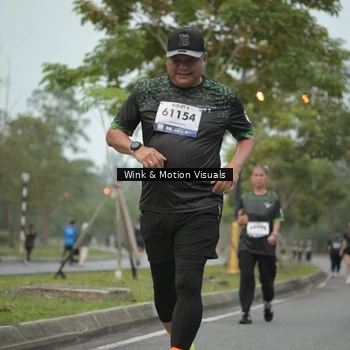 Runner Photo 8162003