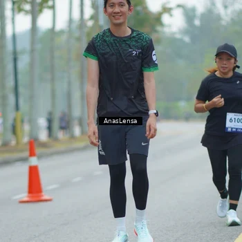 Runner Photo 8162043