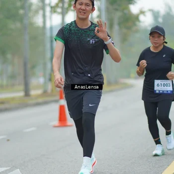 Runner Photo 8162061