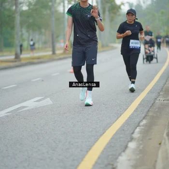 Runner Photo 8162062