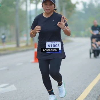 Runner Photo 8162076