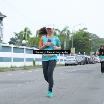 Runner Photo 8162100