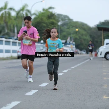 Runner Photo 8162101