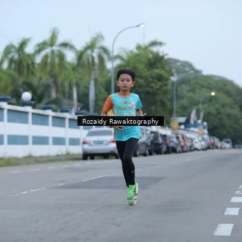 Runner Photo 8162102