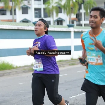 Runner Photo 8162363