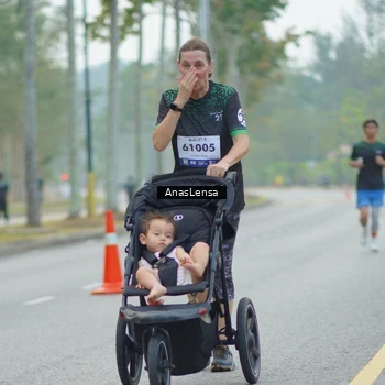 Runner Photo 8162454