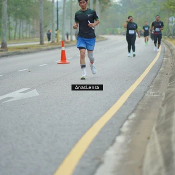 Runner Photo 8162649