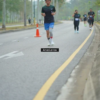 Runner Photo 8162650
