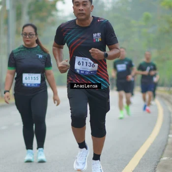 Runner Photo 8162704