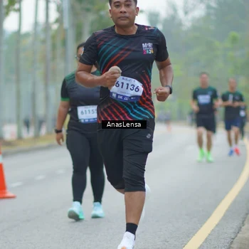 Runner Photo 8162742