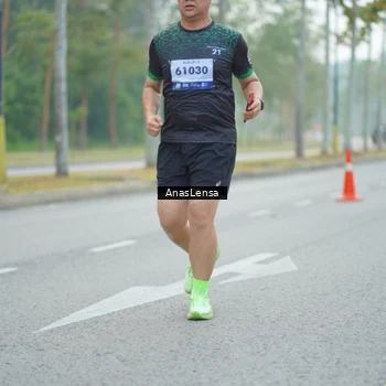 Runner Photo 8162910