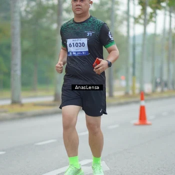 Runner Photo 8162912