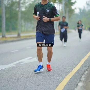 Runner Photo 8162998