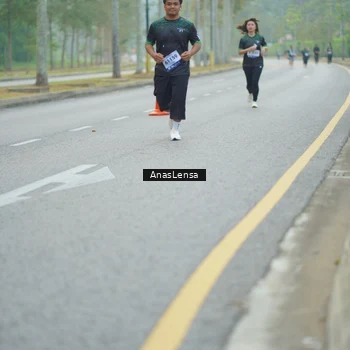 Runner Photo 8162999