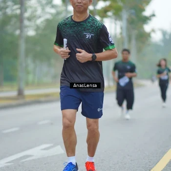 Runner Photo 8163000