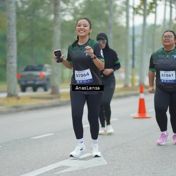 Runner Photo 8163288