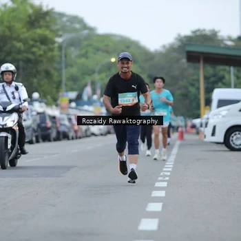 Runner Photo 8163354