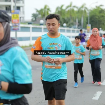 Runner Photo 8163366